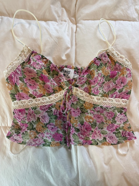 Princess Polly Tops - Princess Polly Floral Lace-Trim Cami in Pink & Cream